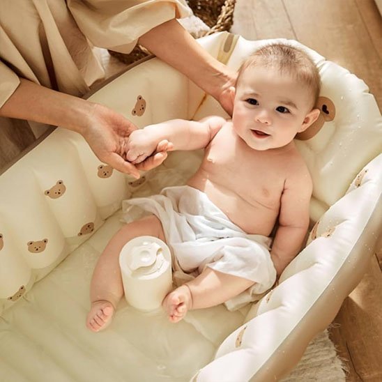 Baignoire bébé | Ergonomique et Sécurisée - Maman - bebeshop