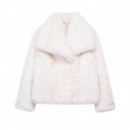 Veste en Faux Fourrure Femme – L'Élégance Audacieuse Qui Révèle Votre Confiance