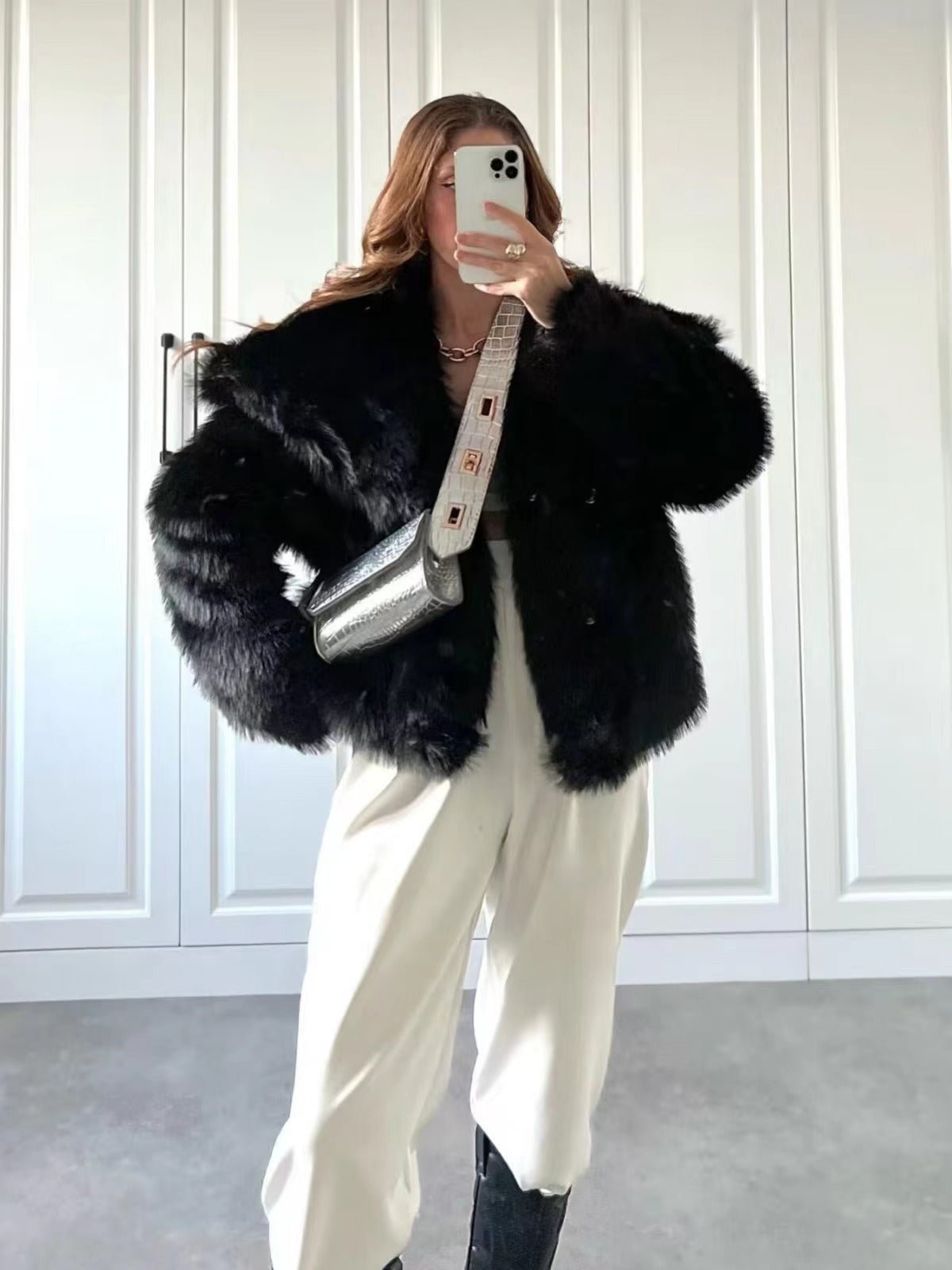 Veste en Faux Fourrure Femme – L'Élégance Audacieuse Qui Révèle Votre Confiance - Maman-bebeshop